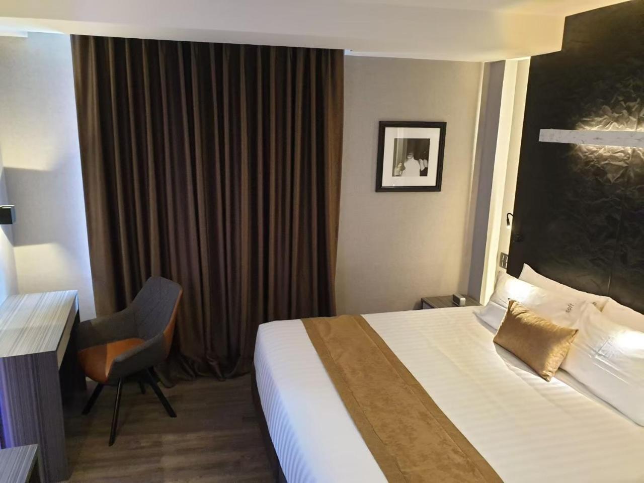 Hotel Aspira Gems Center Silom Bangkok Zimmer foto